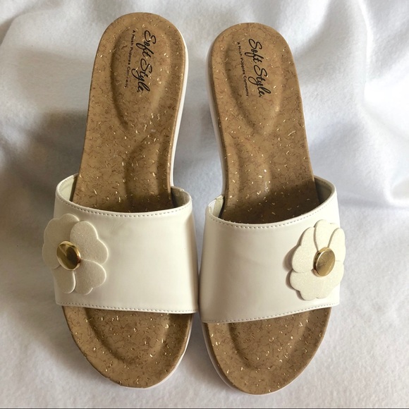NEW Soft Style by Hush Puppies Slides - Picture 3 of 8